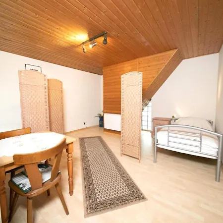 Near Duesseldorf Exhibition Centre Apartment Juchen
